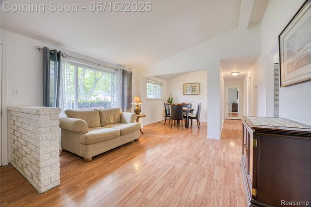 30815 Everett Street, Southfield, MI 48076