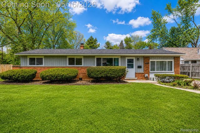 30815 Everett Street, Southfield, MI 48076