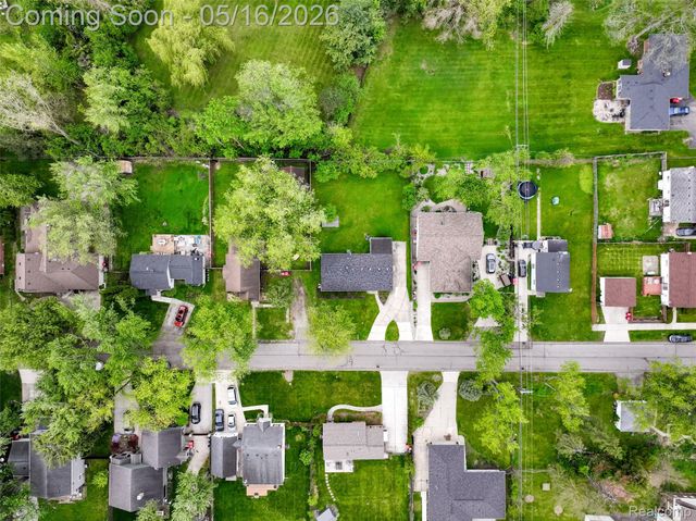 30815 Everett Street, Southfield, MI 48076