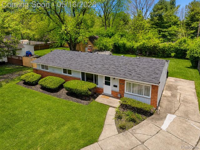 30815 Everett Street, Southfield, MI 48076