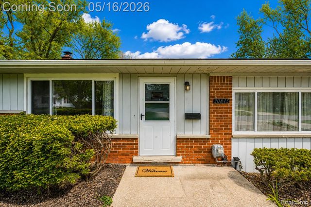 30815 Everett Street, Southfield, MI 48076