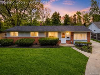 30815 Everett Street, Southfield, MI 48076