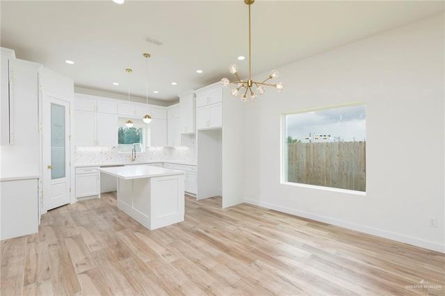 5706 N 44th Lane, Mcallen, TX 78504