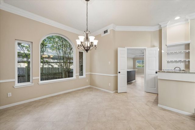 723 Lochnell Drive, Houston, TX 77062