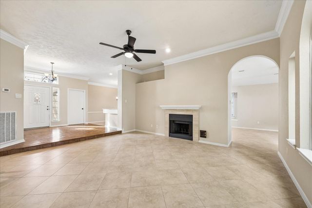 723 Lochnell Drive, Houston, TX 77062