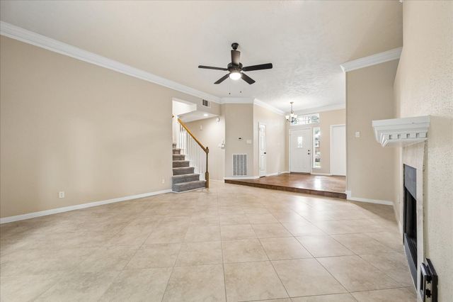 723 Lochnell Drive, Houston, TX 77062