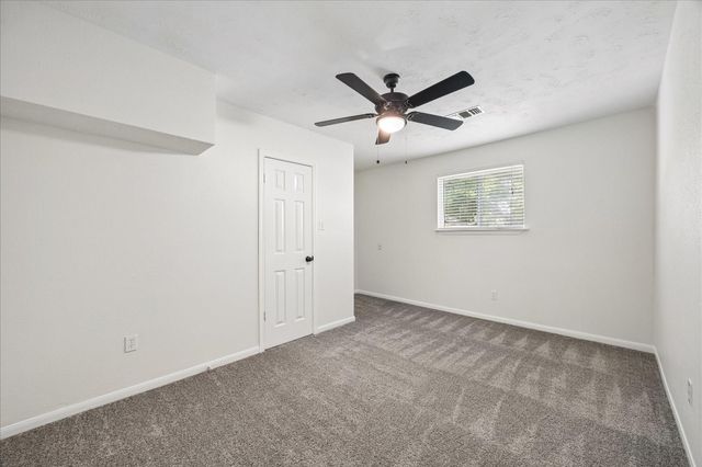 723 Lochnell Drive, Houston, TX 77062