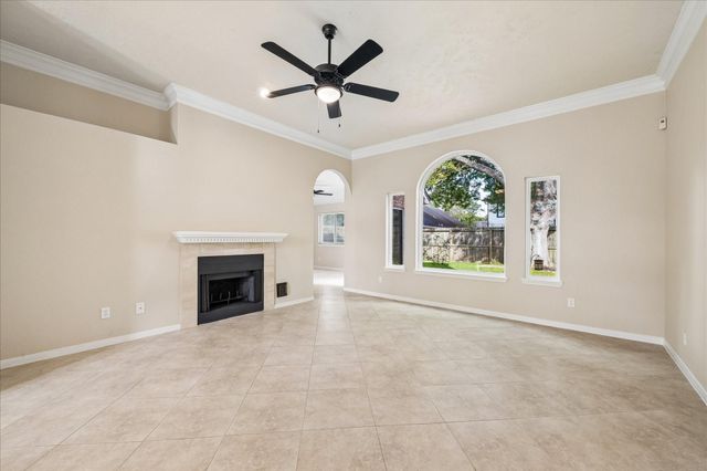 723 Lochnell Drive, Houston, TX 77062