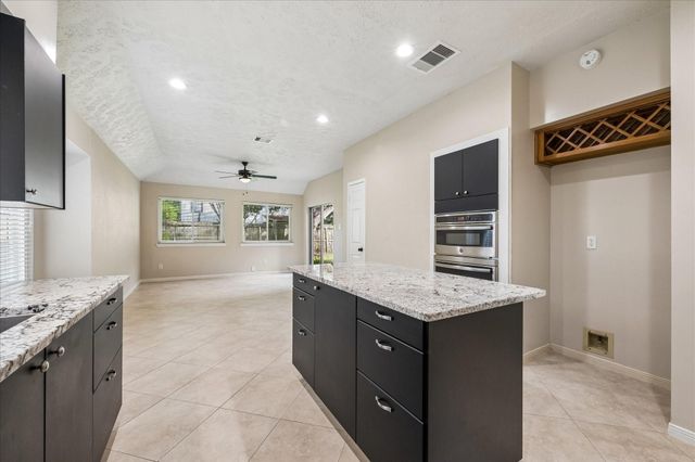 723 Lochnell Drive, Houston, TX 77062