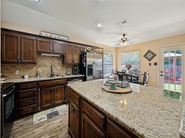 149 Roberts Drive, Saginaw, TX 76179