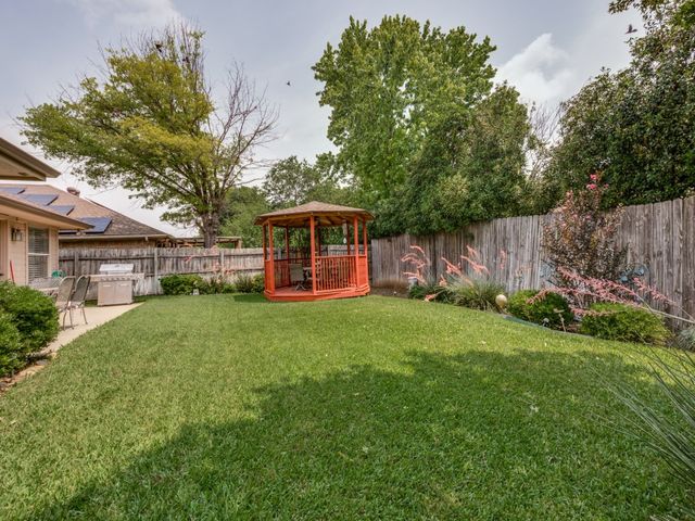 149 Roberts Drive, Saginaw, TX 76179