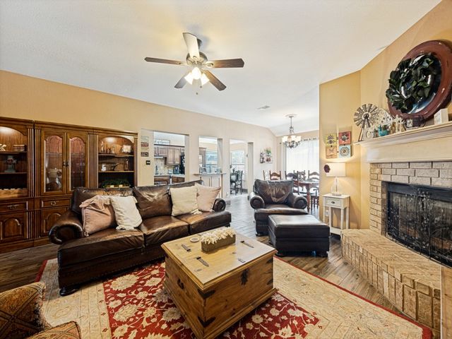 149 Roberts Drive, Saginaw, TX 76179