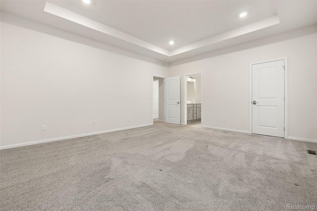 8743 Grove Street, Washington Township, MI 48094