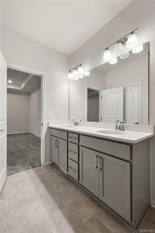 8743 Grove Street, Washington Township, MI 48094