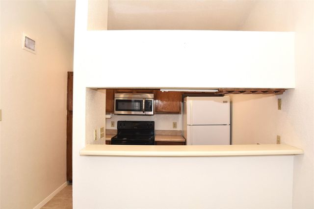 2121 El Paseo Street 2000, Houston, TX 77054