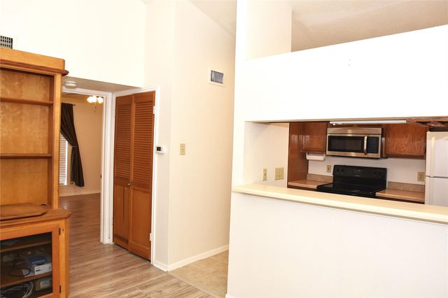 2121 El Paseo Street 2000, Houston, TX 77054