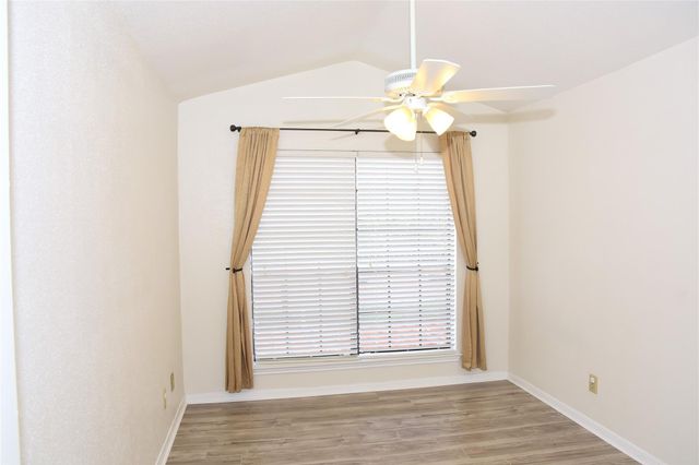 2121 El Paseo Street 2000, Houston, TX 77054