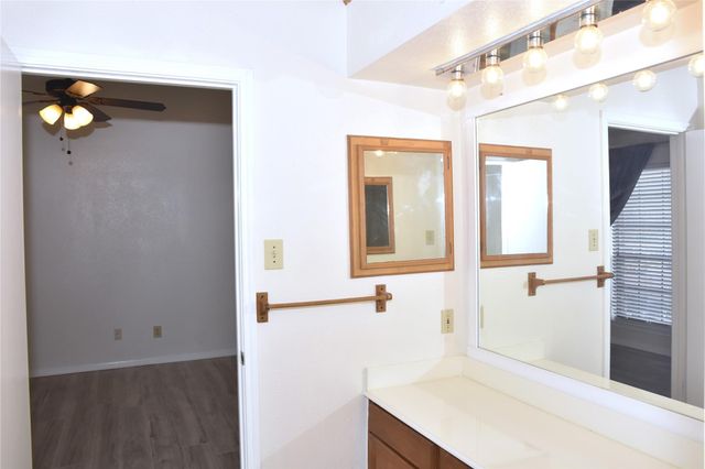 2121 El Paseo Street 2000, Houston, TX 77054
