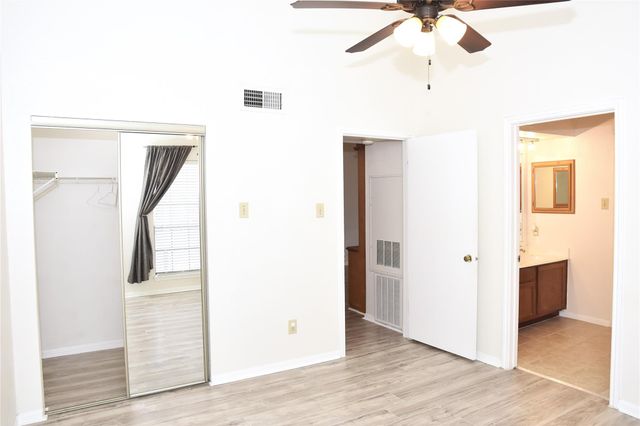 2121 El Paseo Street 2000, Houston, TX 77054