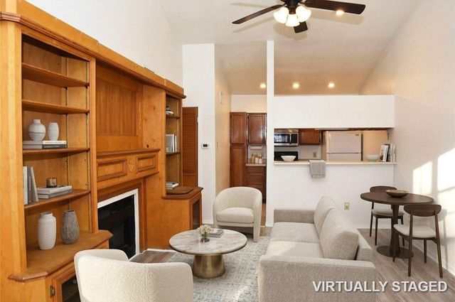 2121 El Paseo Street 2000, Houston, TX 77054