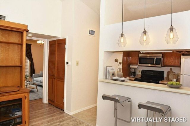 2121 El Paseo Street 2000, Houston, TX 77054