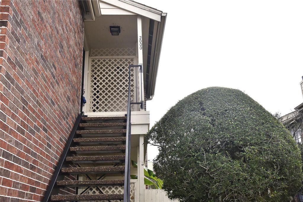 2121 El Paseo Street 2000, Houston, TX 77054
