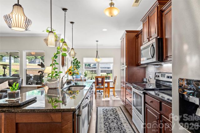 108 Sprucewood Court, Advance, NC 27006