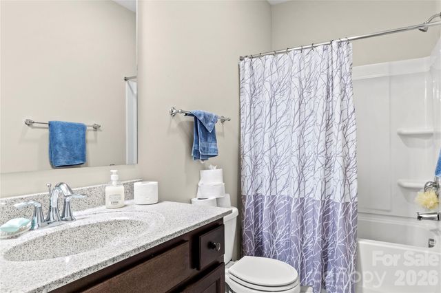 108 Sprucewood Court, Advance, NC 27006