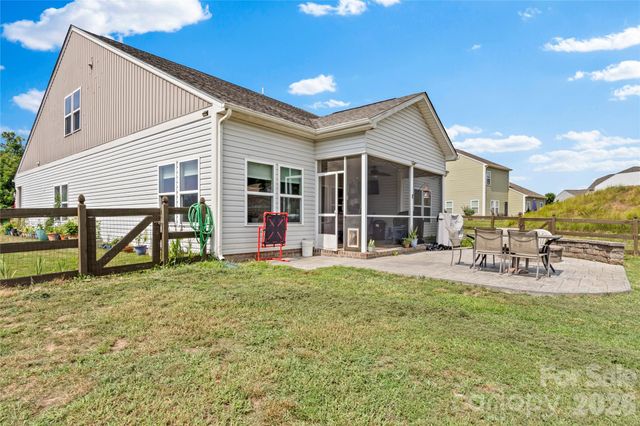 108 Sprucewood Court, Advance, NC 27006