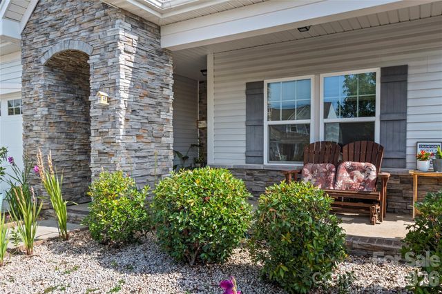 108 Sprucewood Court, Advance, NC 27006