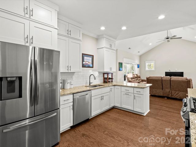 111 Ellis Lane, Arden, NC 28704