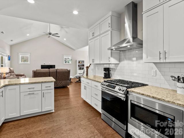 111 Ellis Lane, Arden, NC 28704