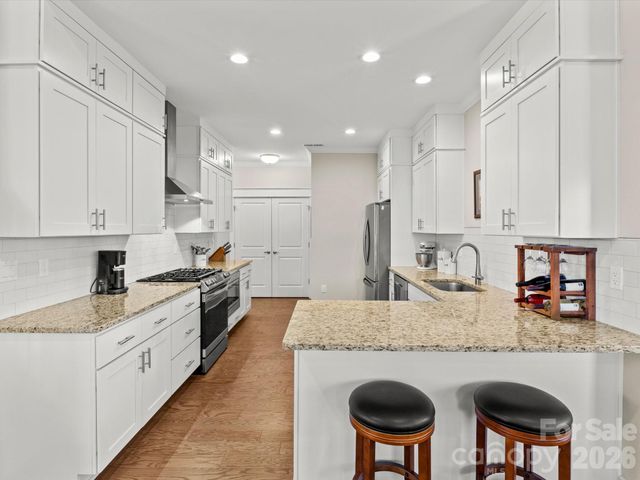 111 Ellis Lane, Arden, NC 28704