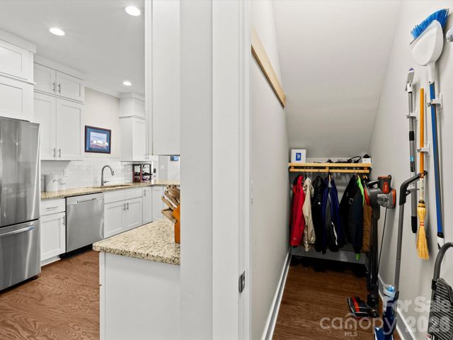 111 Ellis Lane, Arden, NC 28704