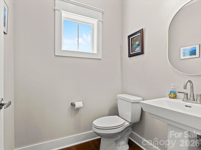 111 Ellis Lane, Arden, NC 28704