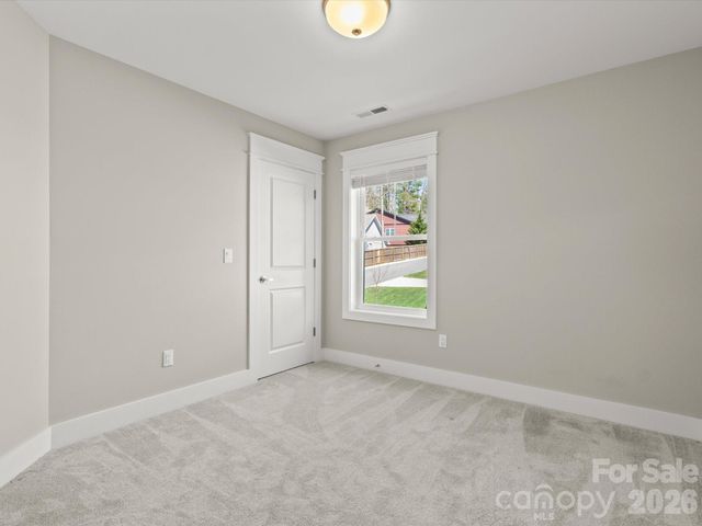 111 Ellis Lane, Arden, NC 28704