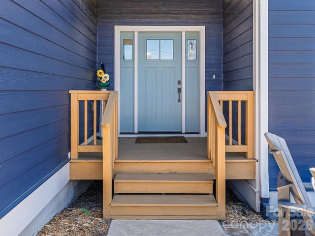 111 Ellis Lane, Arden, NC 28704