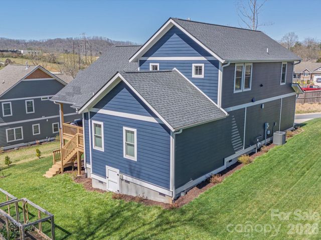 111 Ellis Lane, Arden, NC 28704