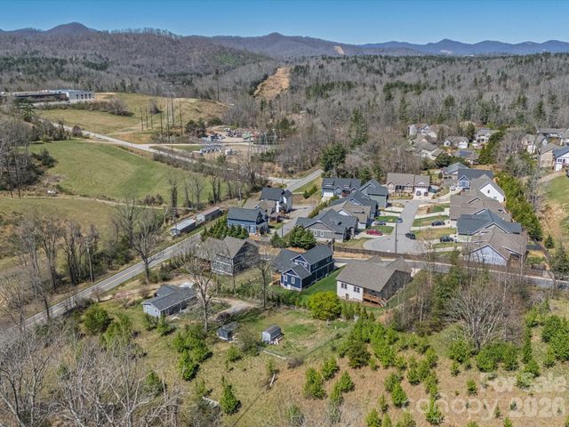 111 Ellis Lane, Arden, NC 28704