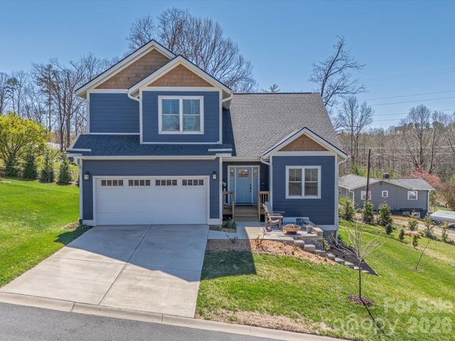 111 Ellis Lane, Arden, NC 28704