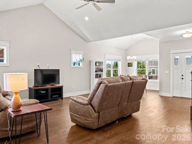 111 Ellis Lane, Arden, NC 28704