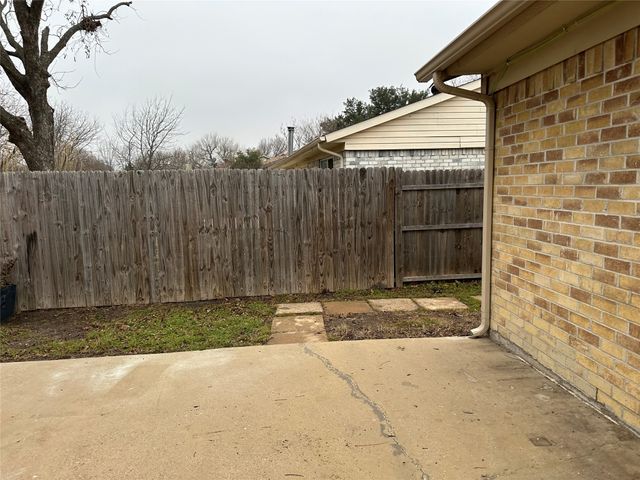 10125 Peppertree Lane, Fort Worth, TX 76108