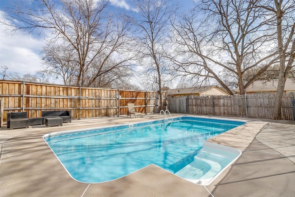 10125 Peppertree Lane, Fort Worth, TX 76108