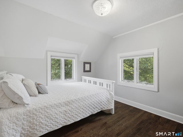 2298 Albany Avenue, West Hartford, CT 06117