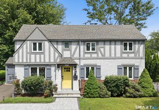 2298 Albany Avenue, West Hartford, CT 06117