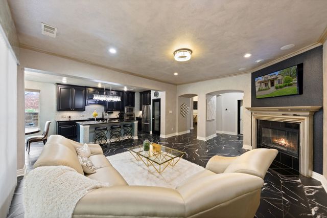 7096 Carmona, Grand Prairie, TX 75054