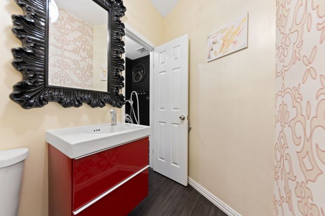 7096 Carmona, Grand Prairie, TX 75054