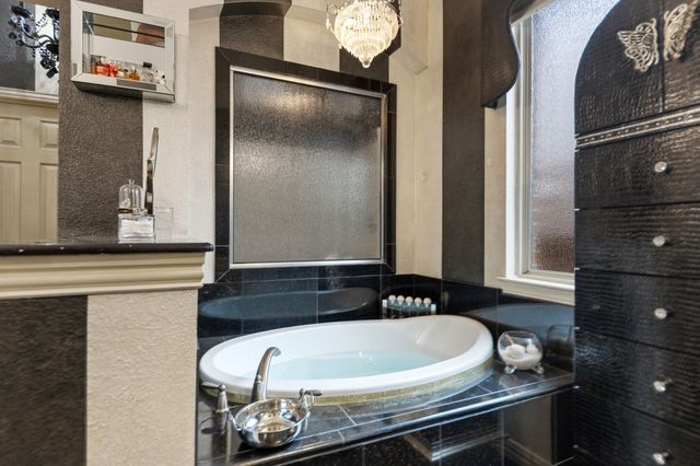 7096 Carmona, Grand Prairie, TX 75054