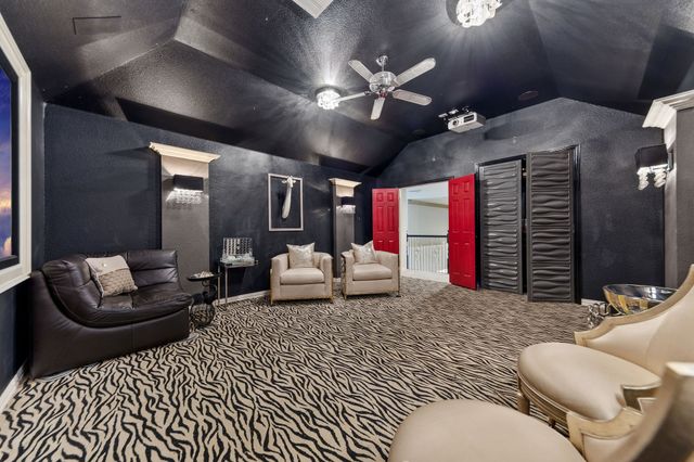 7096 Carmona, Grand Prairie, TX 75054
