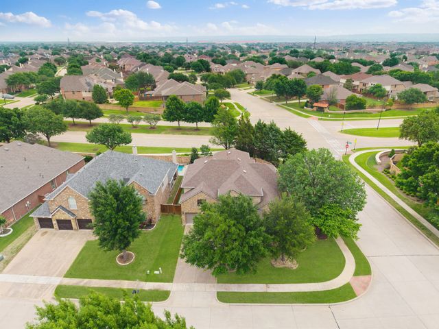 7096 Carmona, Grand Prairie, TX 75054